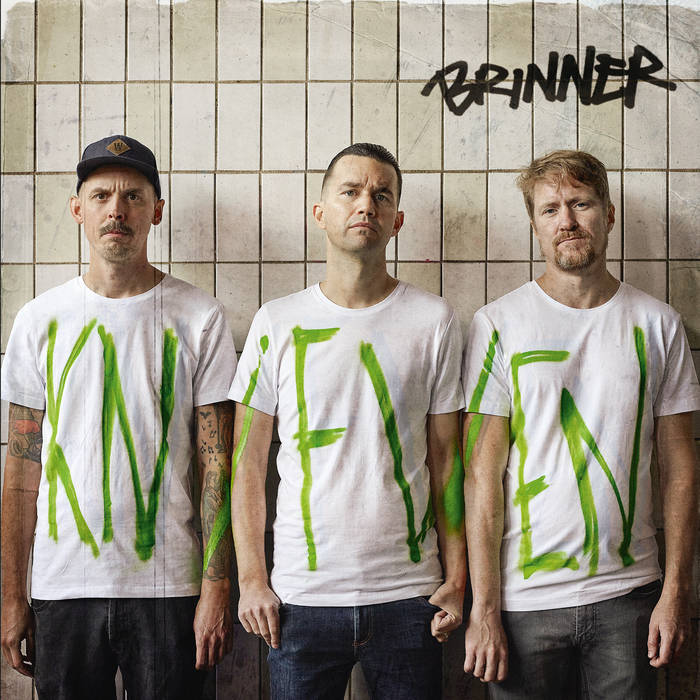 KNIFVEN - Brinner